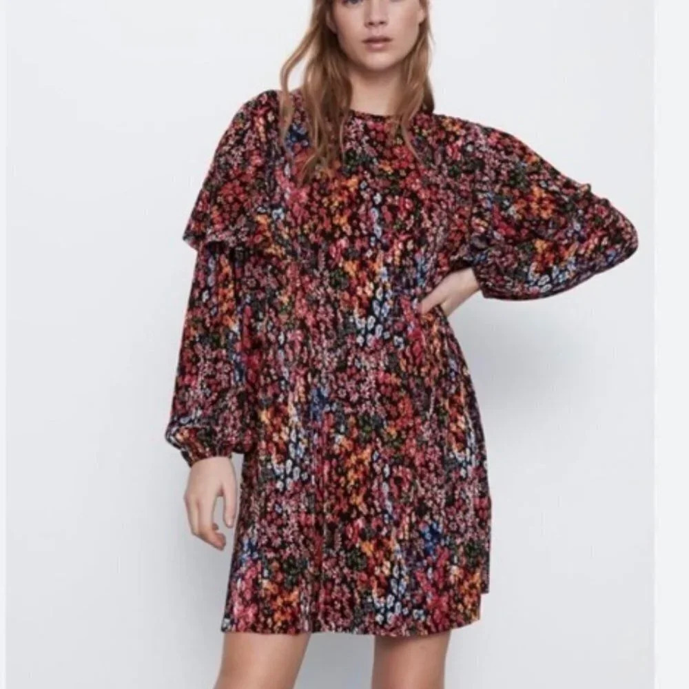 Zara Micro Pleated Floral Detail Puff Sleeve Ruffle Dress Size Large